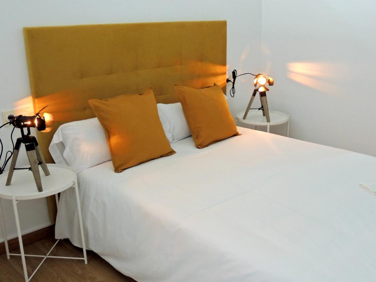 Casa Aurea-Apartamento Zona Antigua,Parking Y Wifi By Delabra Apartments Овьедо Экстерьер фото